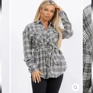 💕104 LONG SLEEVE BUTTON UP SELF TIE FRONT POCKETS PLAID TOP